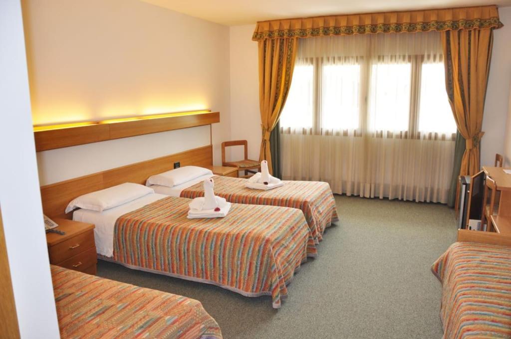 Liberty Hotel Male Luaran gambar