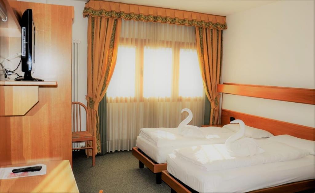Liberty Hotel Male Luaran gambar